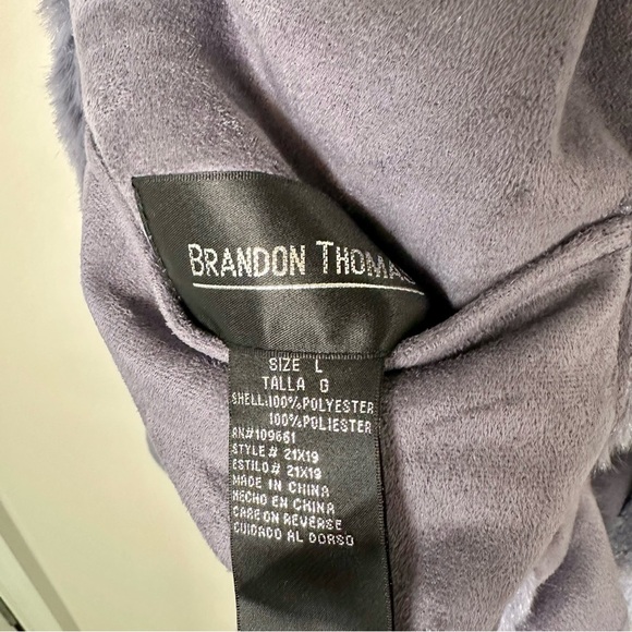 Great Condition-Women's Reversible-Grayish Blue/Periwinkle Jacket- Large - Picture 6 of 7